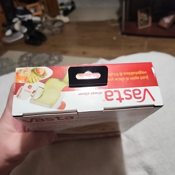 Vasta 2-in-1 Veggie & Fruit Sheet Slicer Noodle Slicer - Picture 3 of 3